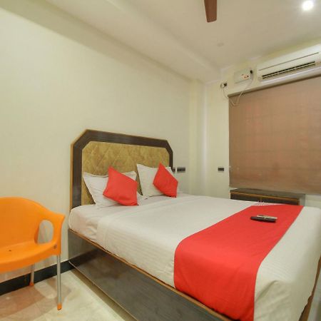 Oyo 15948 Hotel Srees Tiruchirappalli 外观 照片