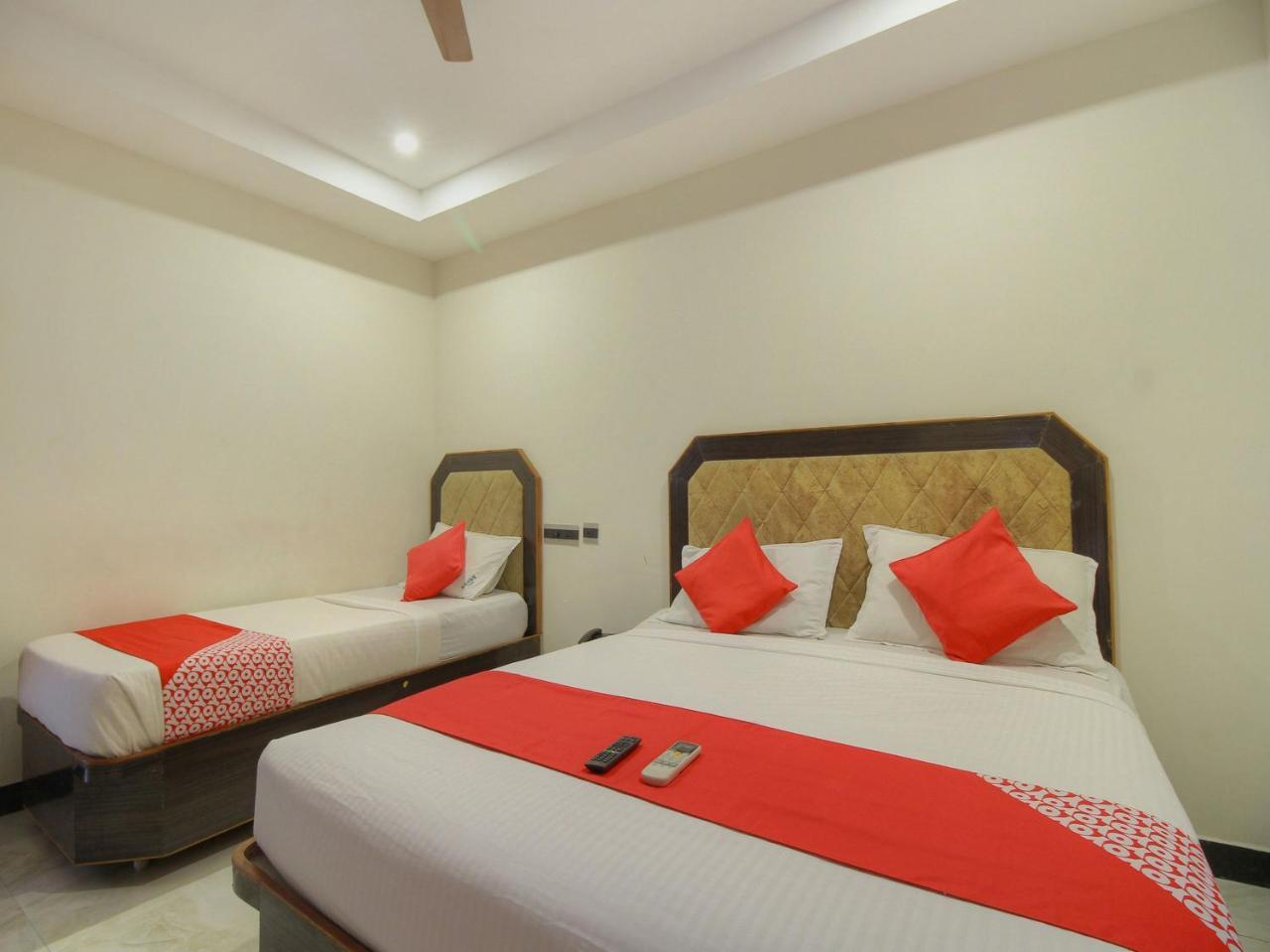 Oyo 15948 Hotel Srees Tiruchirappalli 外观 照片