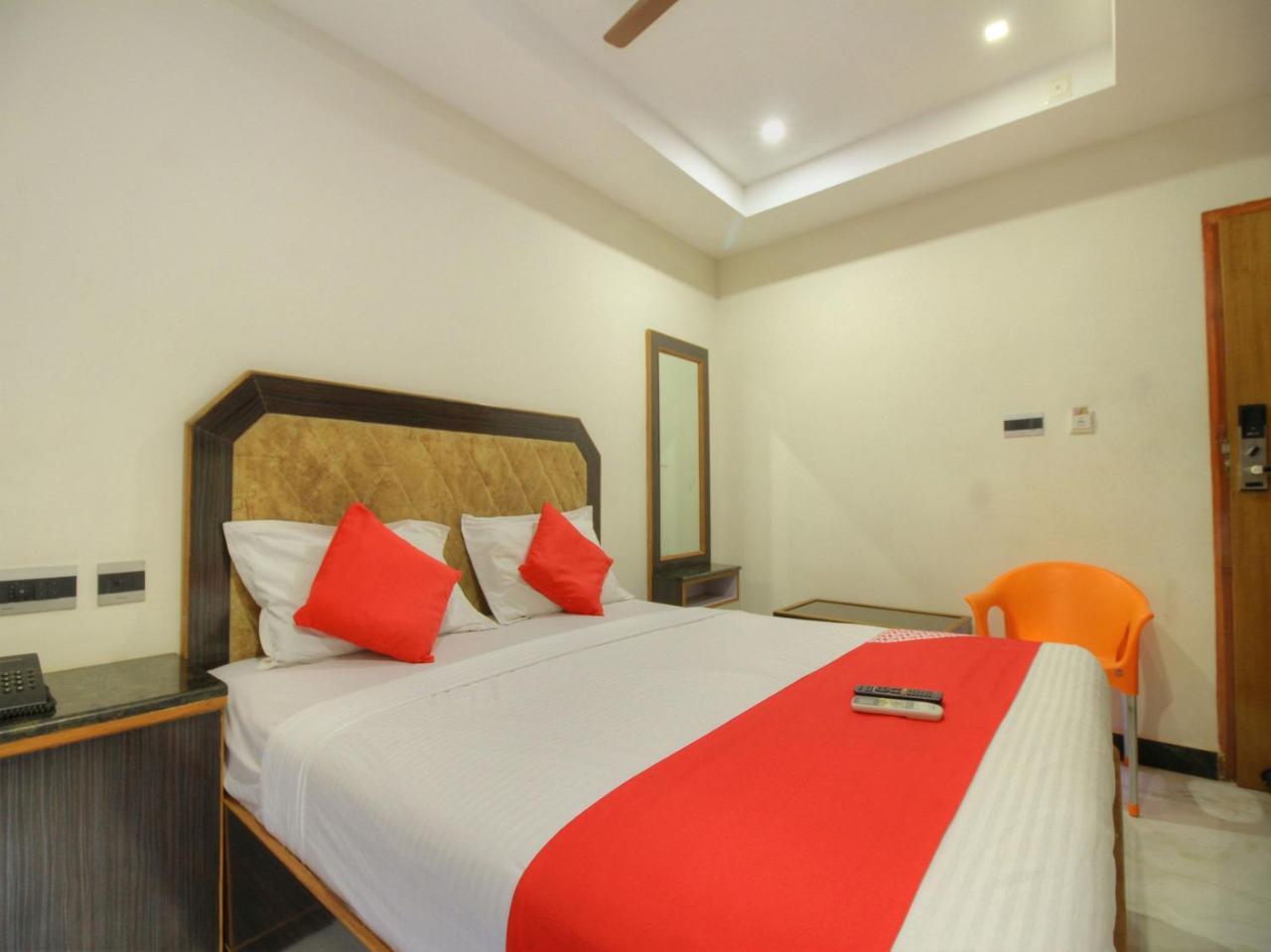 Oyo 15948 Hotel Srees Tiruchirappalli 外观 照片