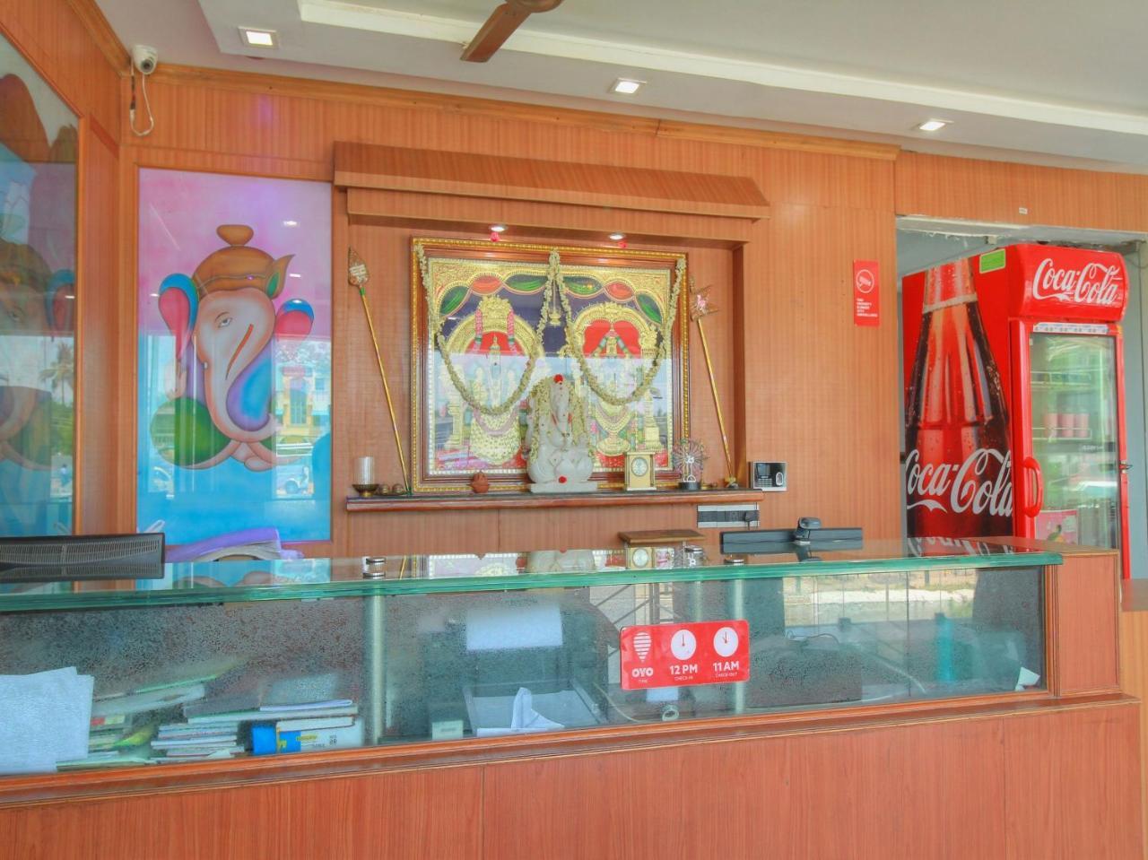 Oyo 15948 Hotel Srees Tiruchirappalli 外观 照片