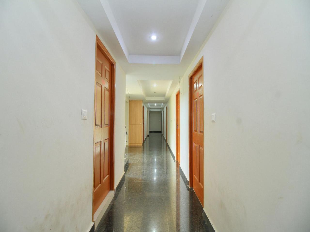Oyo 15948 Hotel Srees Tiruchirappalli 外观 照片