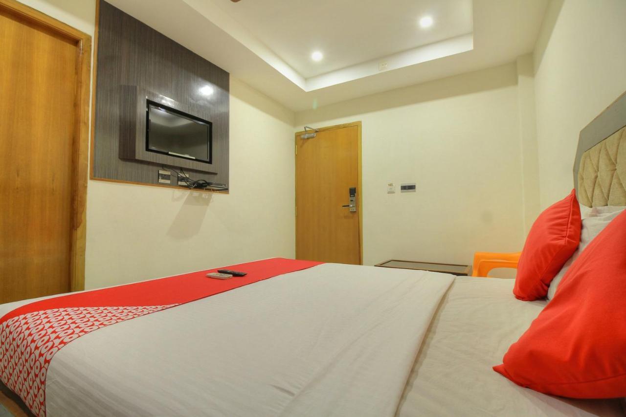 Oyo 15948 Hotel Srees Tiruchirappalli 外观 照片